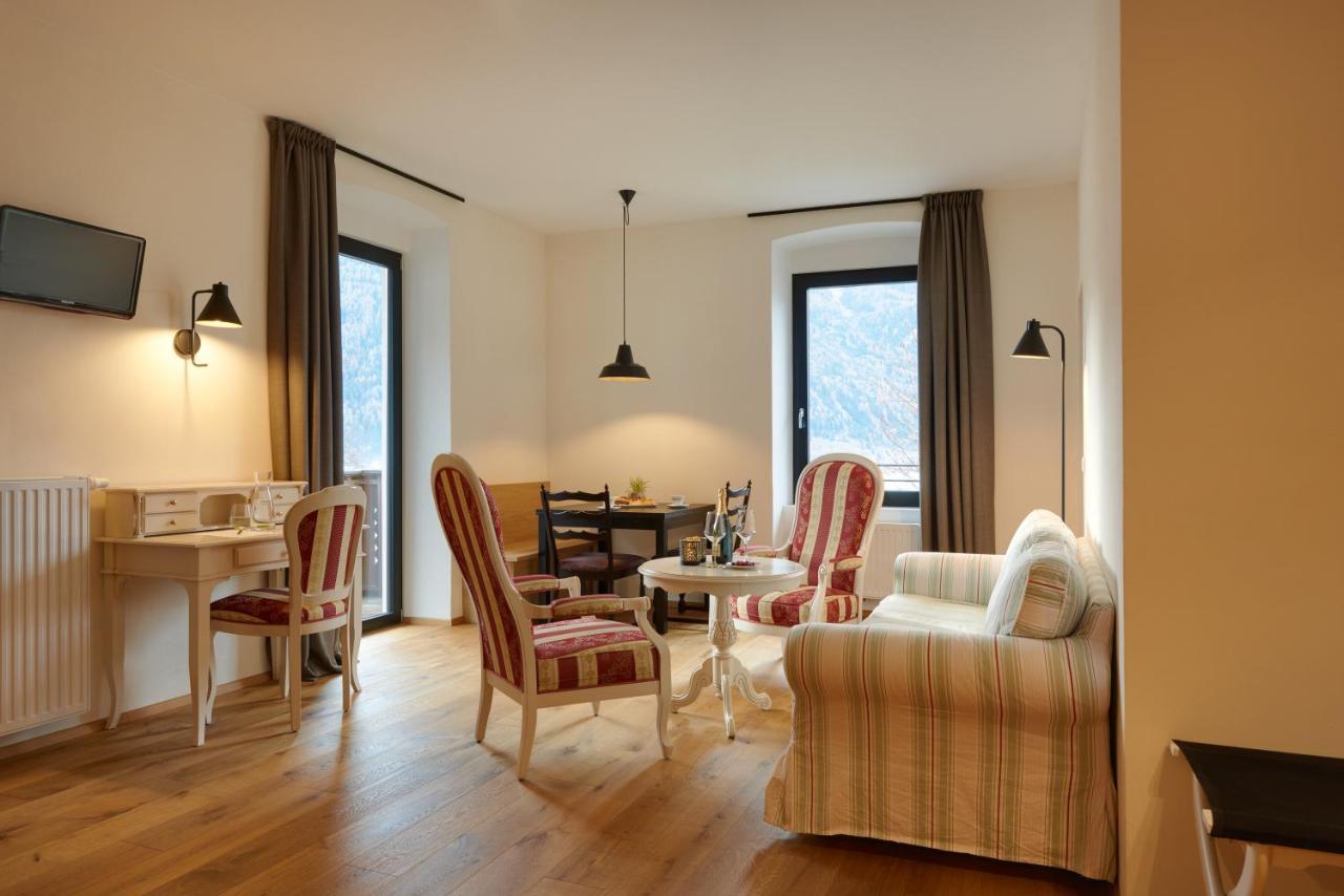 Historic Guesthouse Bircher B&B Apartments Near Sterzing Campo di Trens Exterior photo
