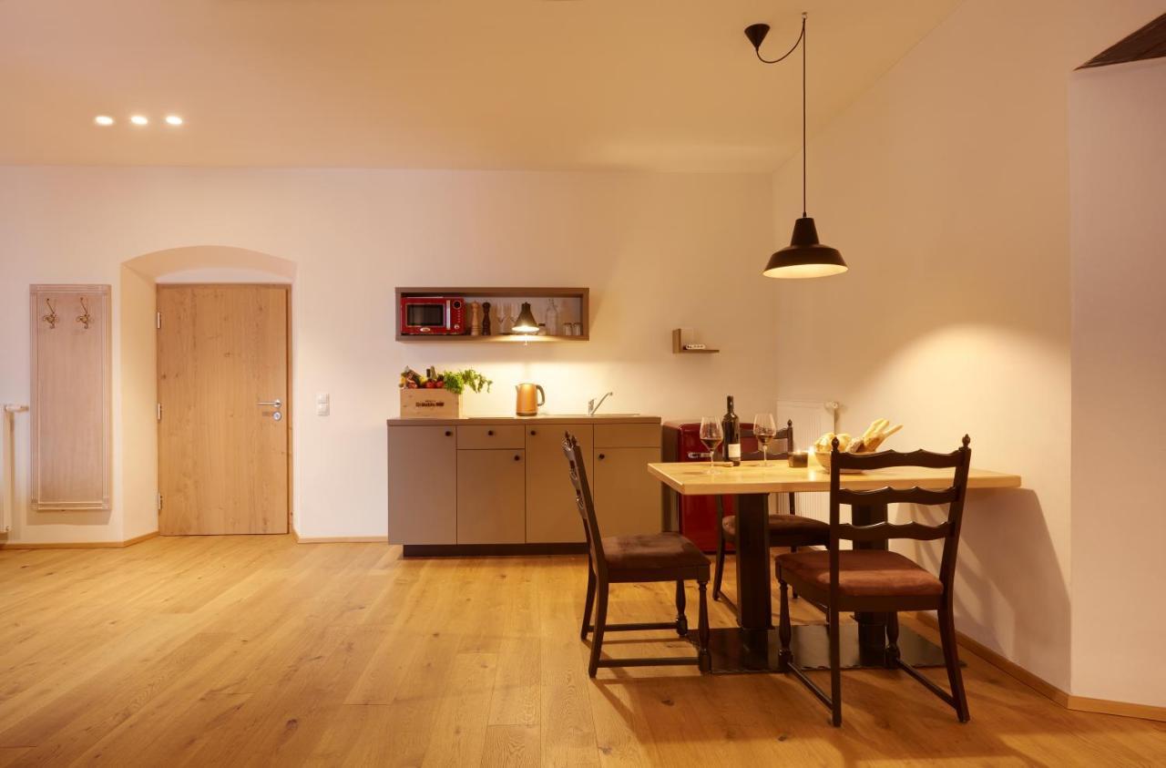 Historic Guesthouse Bircher B&B Apartments Near Sterzing Campo di Trens Exterior photo
