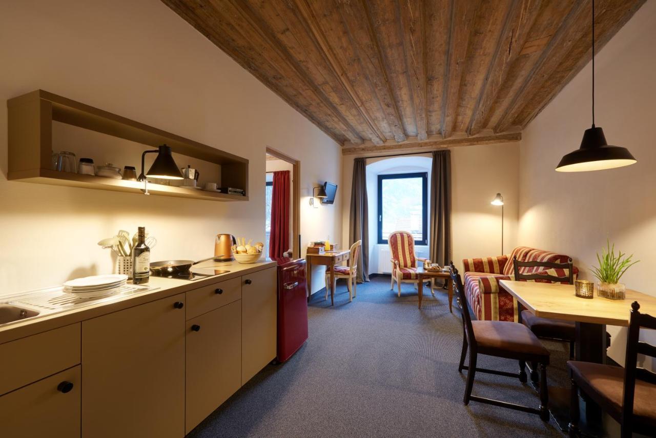 Historic Guesthouse Bircher B&B Apartments Near Sterzing Campo di Trens Exterior photo